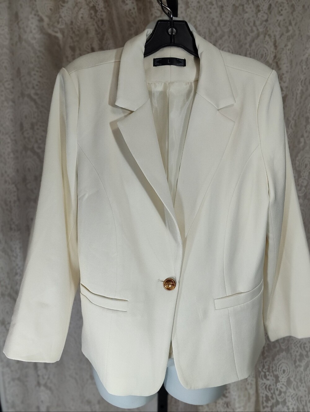 Cream Women's Blazer Lined With Comfort Stretch